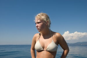 Read more about the article مغامرتي الجنسية الحارة في إيصالة سيئول مع غريب مثير