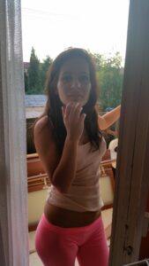 Read more about the article مغامرتي النارية مع اثنين من الشباب في فندق مطار إسطنبول