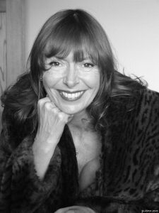 Read more about the article مغامرتي الساخنة مع غريب في فندق باريس أثناء إيقاف طائرتي