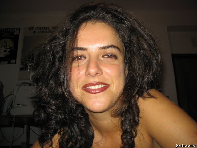 Read more about the article مغامرة ساخنة مع غريب في فندق المطار