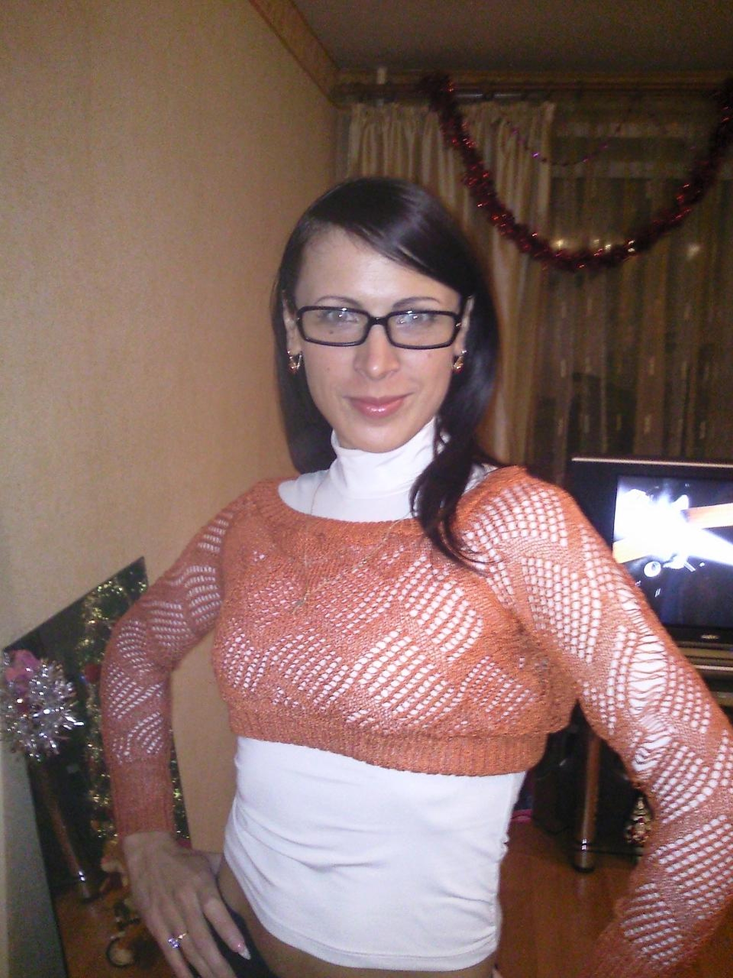 Read more about the article لقاء نار في فندق المطار: مغامرتي الحارة أثناء الإيقاع الإجباري