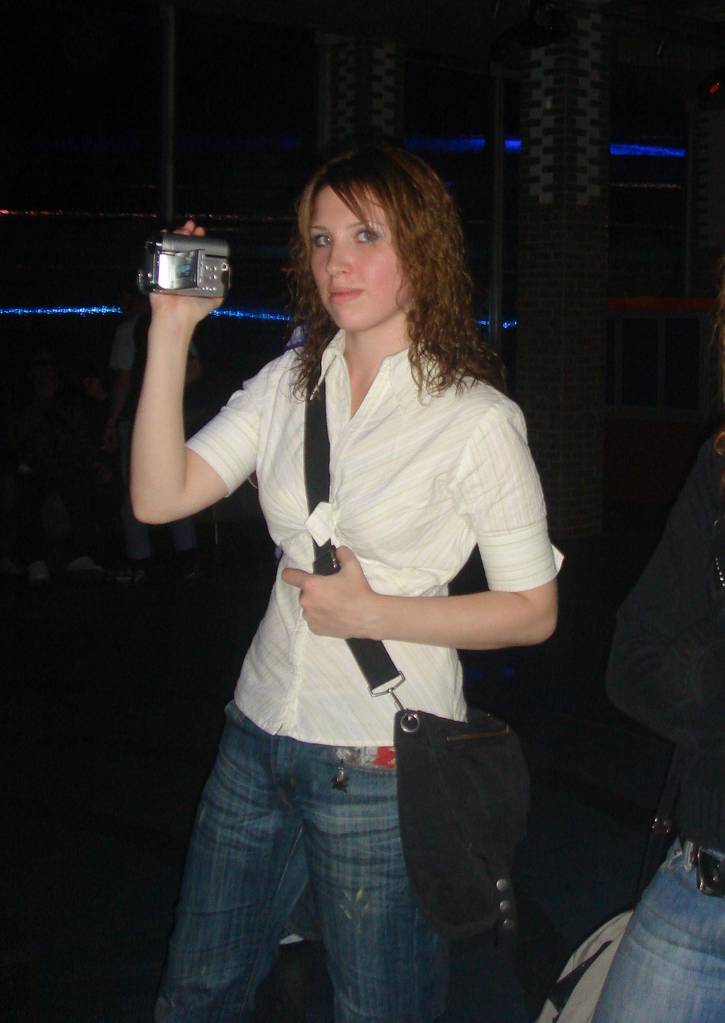 Read more about the article ليلة حارة في فندق المطار مع غريب أجنبي