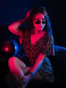 Read more about the article مغامرتي الساخنة مع غريب في فندق الإيقاع